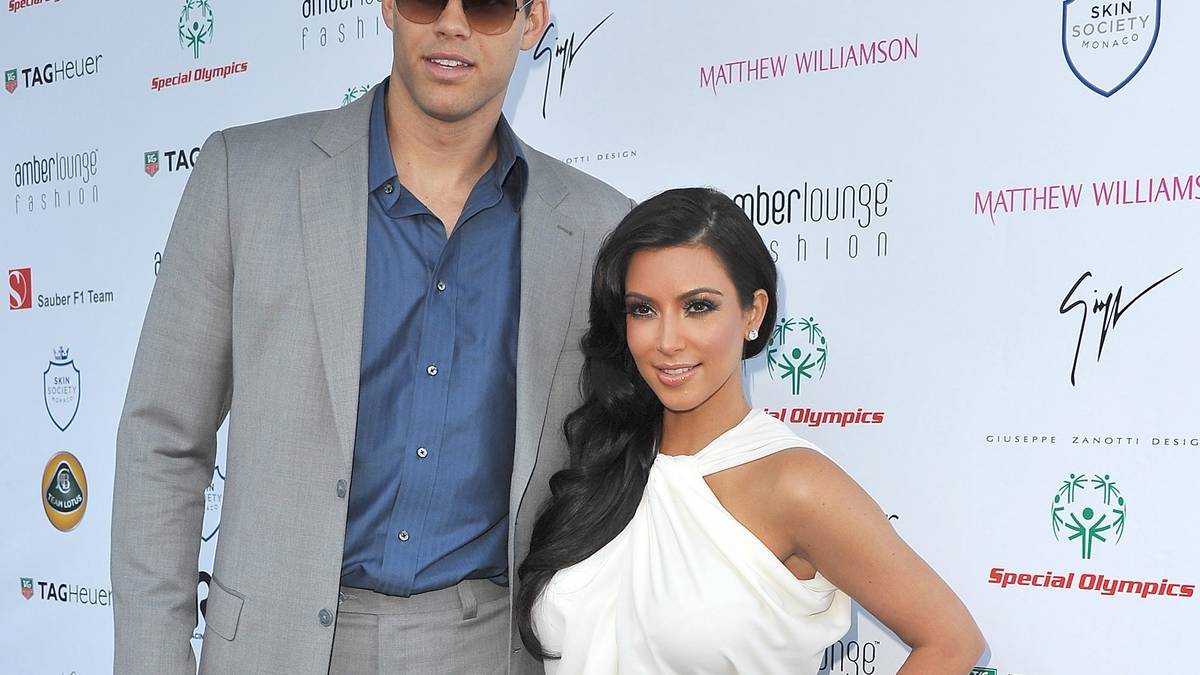 KIM KARDASHIAN/KRIS HUMPHRIES: Ihre Tochter Kim probierte es dann mit dem Basketballspieler Humphries. Am 20. August 2011 gaben sie sich das Ja-Wort. Aber nur 72 Tage später reichte sie die Scheidung ein - wegen unüberbrückbarer Differenzen