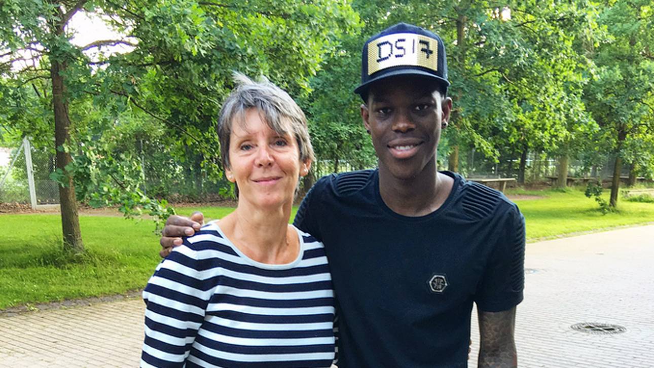 Schröder überrascht Lieblingslehrerin