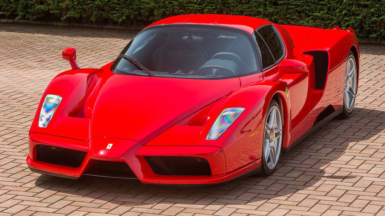 Der Ferrari Enzo bringt über 300 km/h auf den Tacho