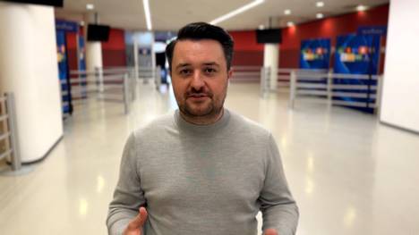 Der FC Bayern setzt im Achtelfinal-Hinspiel der Champions League gegen Bayer Leverkusen ein Ausrufezeichen. Hinterher steht aber Joshua Kimmich im Fokus, wie SPORT1-Chefreporter Stefan Kumberger aufdröselt.