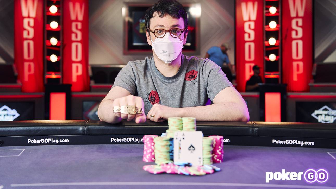 Erstes Bracelet für Ike Haxton