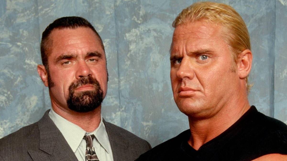 Rick Rude und Curt Hennig als Teil der nWo bei WCW
