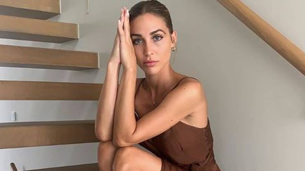 Für Mario Götze ist der Urlaub derweil schon vorbei. Der 27-Jährige arbeitet aktuell in der Vorbereitung des BVB an seiner Form. Seine Frau Ann-Kathrin kann es kaum erwarten, dass er vom Training kommt. Ein gemeinsame Essen ist geplant, wie sie verrät