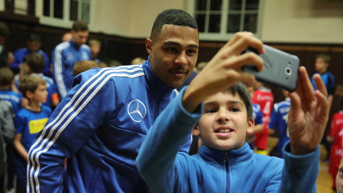 SERGE GNABRY: Einer der wenigen Lichtblicke des schwächelnden Rekordmeisters. Nutzt das Verletzungspech der Bayern und spielt sich in den Vordergrund. Zeigte zuletzt auch in der DFB-Elf gegen Frankreich, dass er einiges bewirken kann