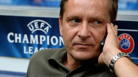 Horst Heldt hat bei Schalke seit 2011 als Manager das Sagen