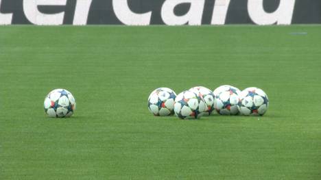 Bei einer Studie kommt heraus, dass Fans die Kommerzialisierung im Profifußball für zu hoch empfinden. Das sind die Ergebnisse.