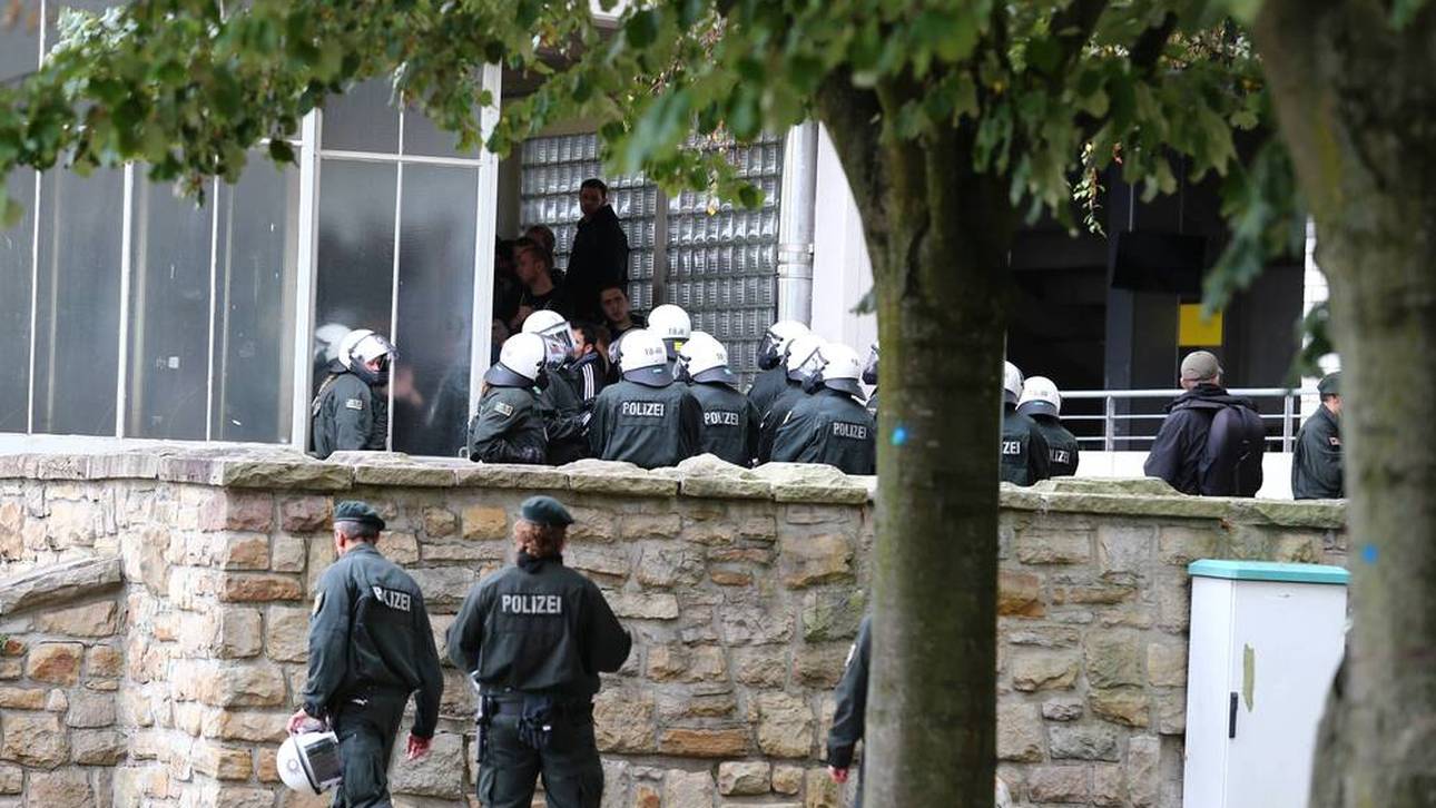 Sturm auf Fanblock! Verletzte bei BVB-Spiel