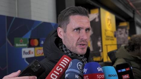 Jamie Gittens wird von den Dortmunder Fans schwer kritisiert. Grund dafür ist wenig überzeugender Auftritt im Rückspiel der Playoffs der Champions League gegen Sporting. BVB-Boss Sebastian Kehl weiß, dass er wieder die Kurve kriegen wird.
