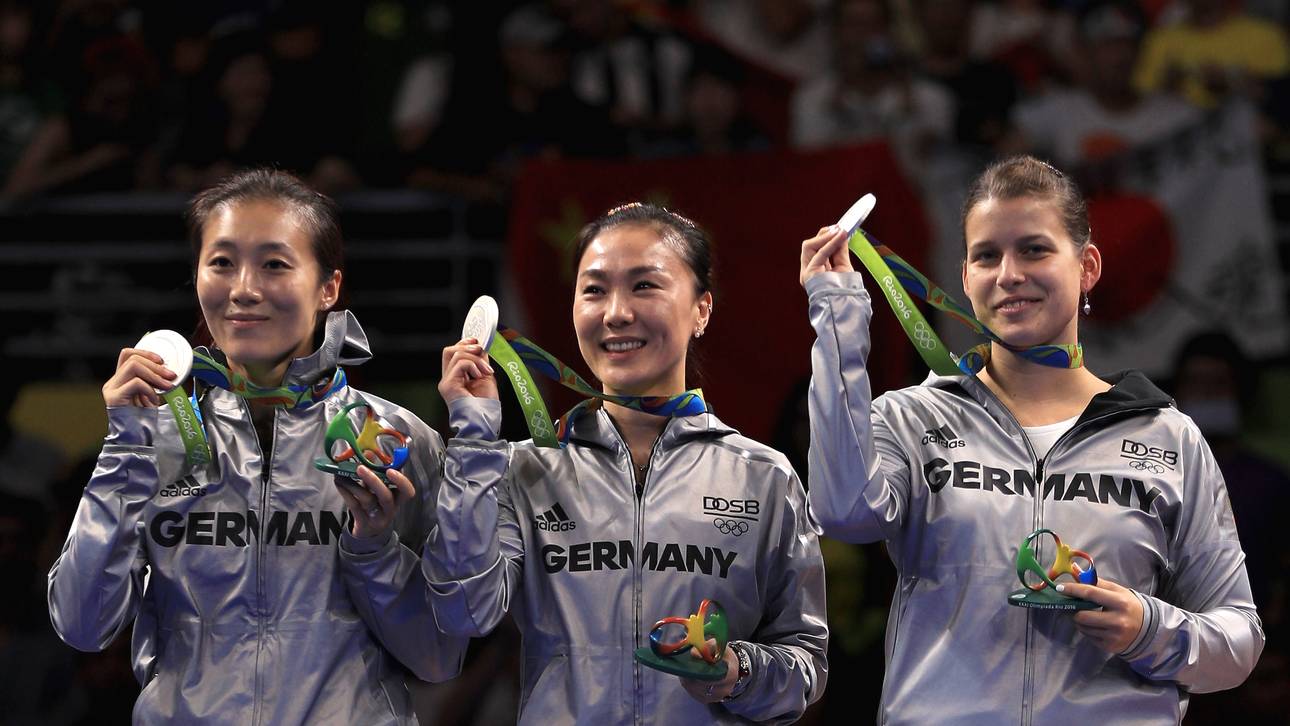 Tischtennis-Frauen bejubeln Silber