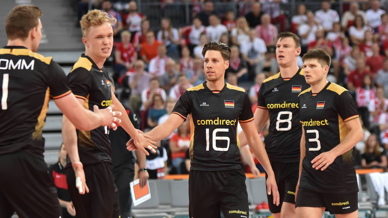 Volleyballer unterliegen Kanada knapp