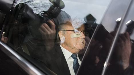 Joseph S. Blatter stellt sich am Donnerstag den Fragen der Ethikkommission