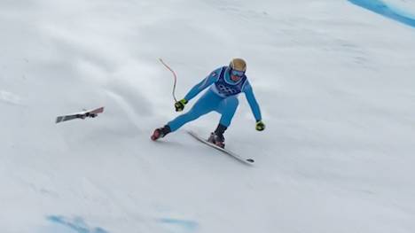 Ski-Alpin-Ass Dominik Paris stürzt beim Super-G und verliert einen Ski. Franjo von Allmen schreibt Geschichte und gewinnt die Goldmedaille.