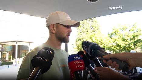 Die Zeit der Experimente ist vorbei. Hier treffen die DFB-Stars in Wolfsburg ein, SPORT1 Reporter Niclas Löwendorf ordnet die Lage ein. 
