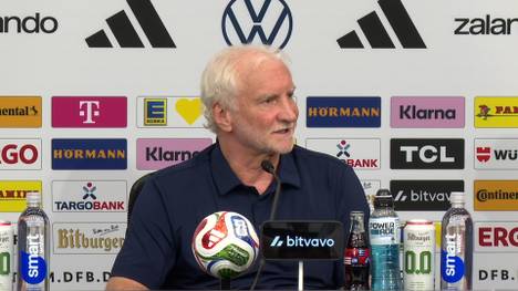 Julian Nagelsmann steht vor der kommenden WM unter Druck. Schließlich ist es seine erste als Bundestrainer. Sein Chef, Rudi Völler, stärkt dem Trainer allerdings den Rücken.