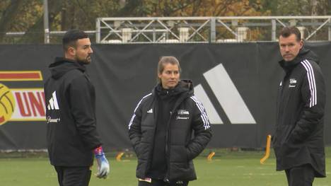 Union Berlin trennt sich von Steffen Baumgart. Die bisherige U19-Trainerin Marie-Louise Eta soll die Eisernen bis Saisonende übernehmen.