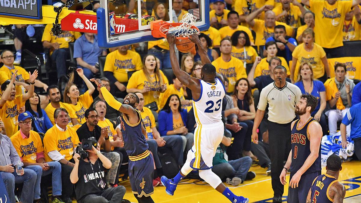 Green trifft fünf seiner acht Dreier, lässt es dazu aber auch per Dunking krachen. Nach mäßigen Conference Finals zeigt der 26-Jährige endlich wieder seine Klasse