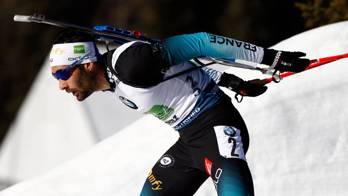 Knapp ein Jahrzehnt lang dominierte der Franzose diese Sportart, gewann von 2011/12 bis 2017/18 siebenmal in Folge den Gesamtweltcup. Rekord! Zudem ist er der einzige Biathlet, der bei sechs aufeinanderfolgenden Weltmeisterschaften immer mindestens eine Goldmedaille in einem Einzelrennen erzielte. Dazu wurde er fünf Mal Olympiasieger und elf Mal Weltmeister 