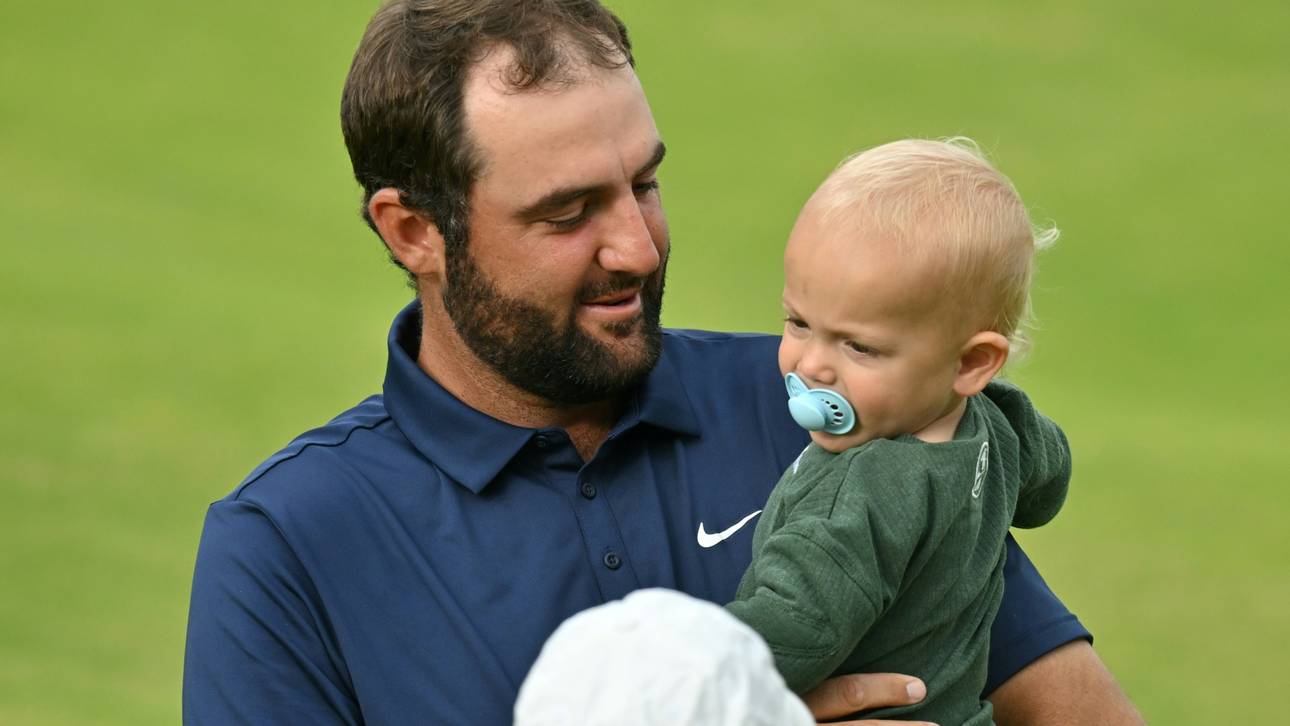 Mit dem Sohn auf dem Arm: Scheffler feiert British-Open-Sieg