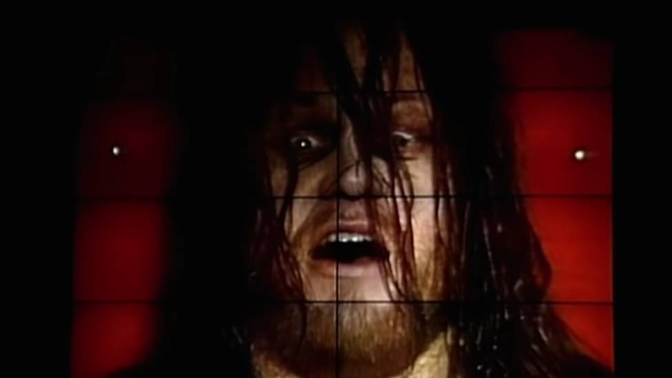 Der Undertaker schien sich beim WWE Royal Rumble 1994 aus einem Sarg zu melden