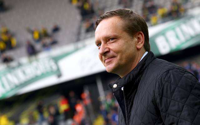 Horst Heldt Vom Fc Schalke Kundigt Neuzugange In Winterpause An