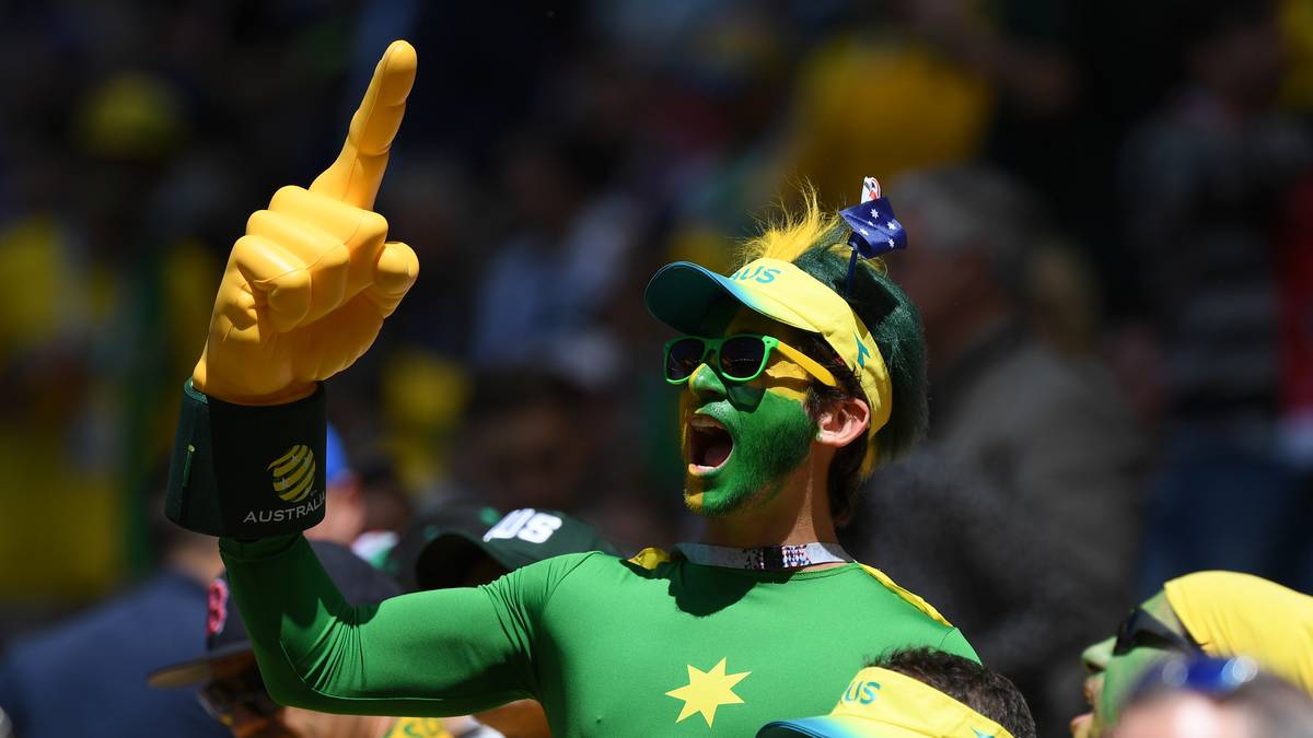 Dieser australische Fan ist trotz Niederlage seiner Elf bester Laune. Australien kämpfte heroisch, verlor am Ende unglücklich gegen Frankreich