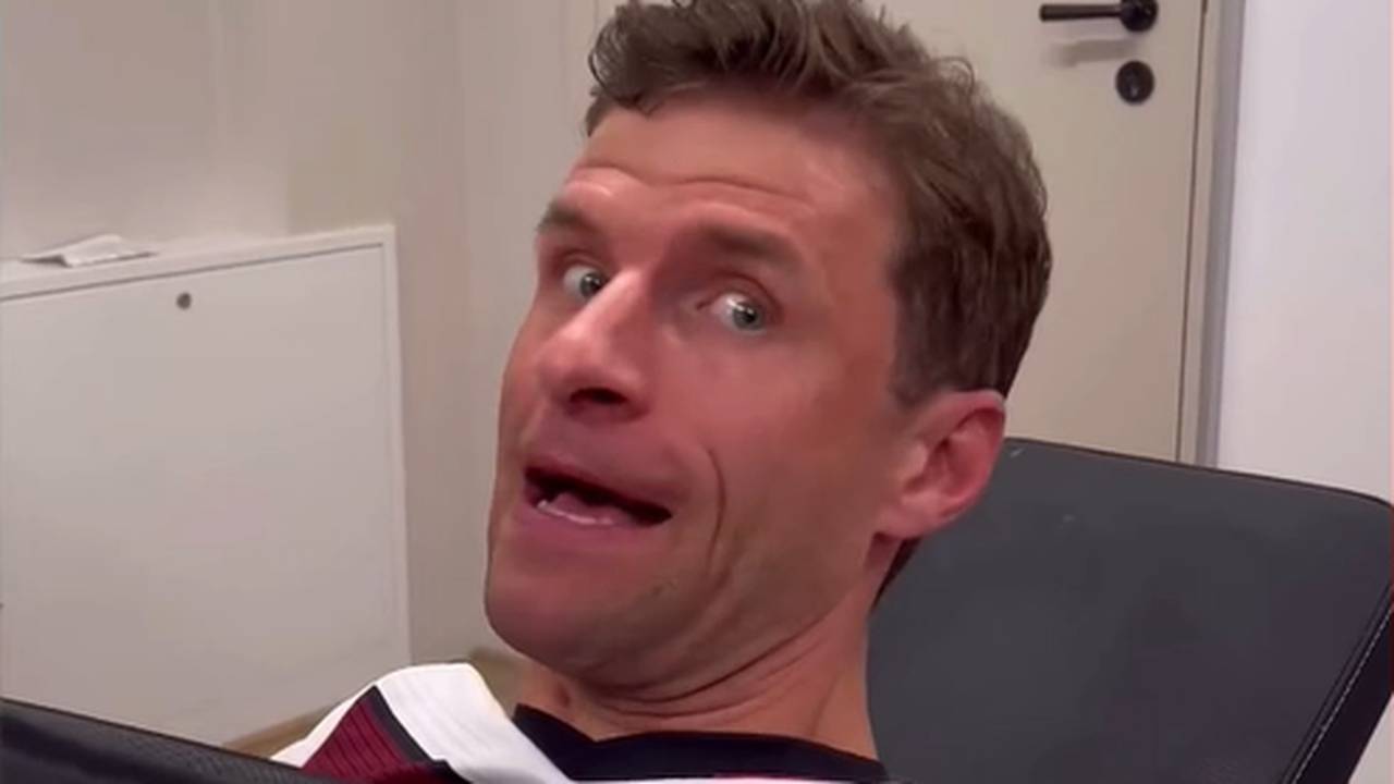 Für dieses Trainingsvideo wird Thomas Müller abgefeiert