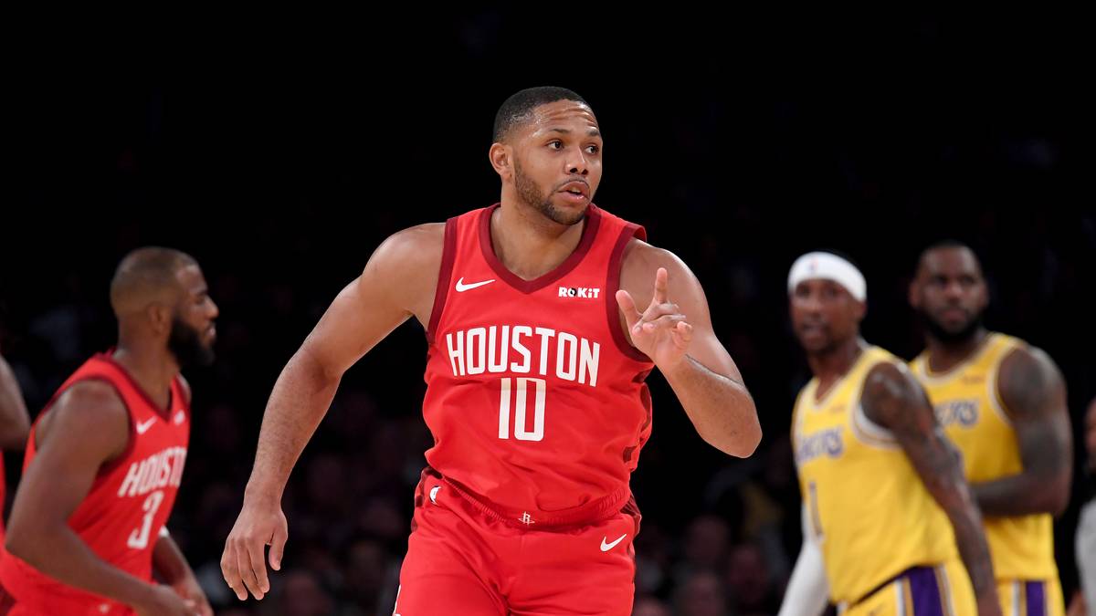 Allerdings sind die Rockets auf dem Flügel dünn besetzt, aus dem Flirt mit Jimmy Butler wurde nichts. Gordons Offensivkraft (3,2 Dreier bei einer 36-prozentigen Quote) ist elementar. Eventuell wird er auch als Sechster Mann eingesetzt