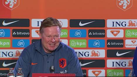 Oranje-Coach Ronald Koeman und sein Kapitän Virgil van Dijk scherzen über den Skandal rund um Robert Lewandowski. Man sollte sich niemals mit seinem wichtigsten Spieler anlegen, erklärt der Trainer.