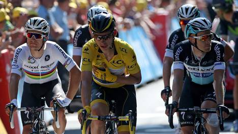 Tony Martin kommt bei der Tour de France verletzt ins Ziel