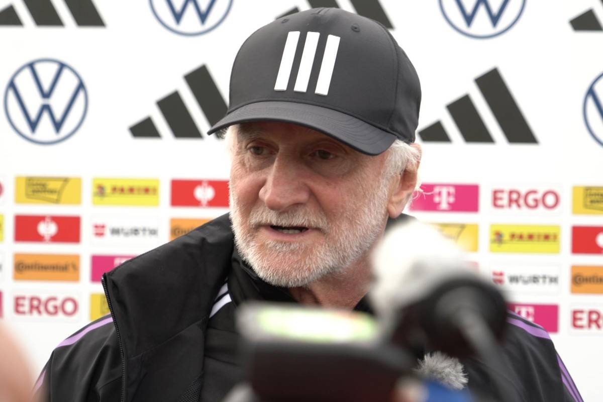 DFB-Sportdirektor Rudi Völler hadert mit der Klub-WM parallel zur U21-EM und erklärt, was ihn daran stört.