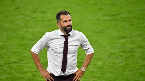 Bayerns Sportvorstand Hasan Salihamidzic hat Spekulationen über einen Einfluss der Profis bei der Verpflichtung von Douglas Costa dementiert. 