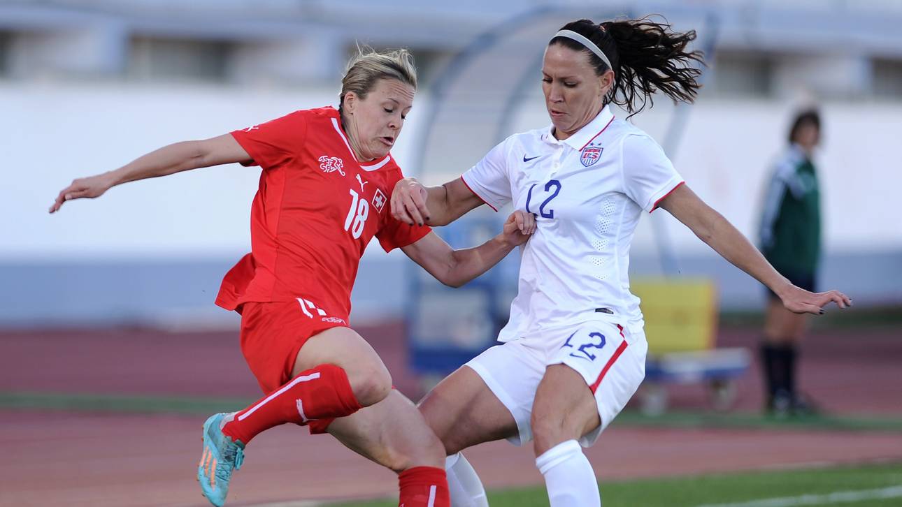 Brasilien und Japan feiern Siege