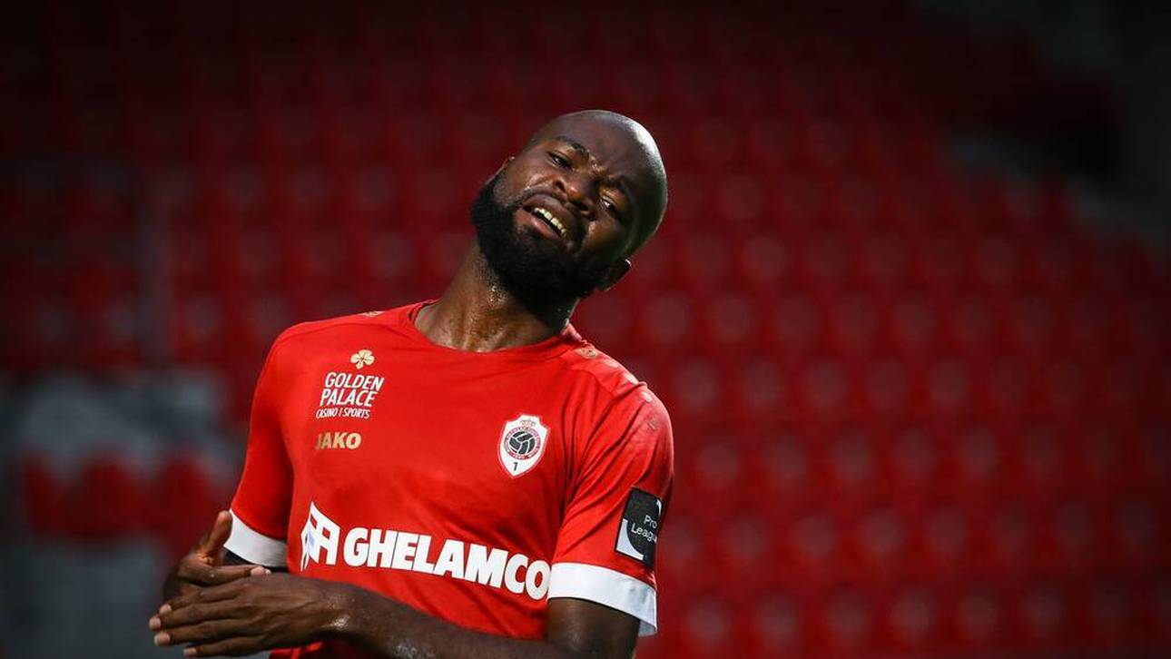 Trikot-Eklat: Klub sperrt Spieler aus