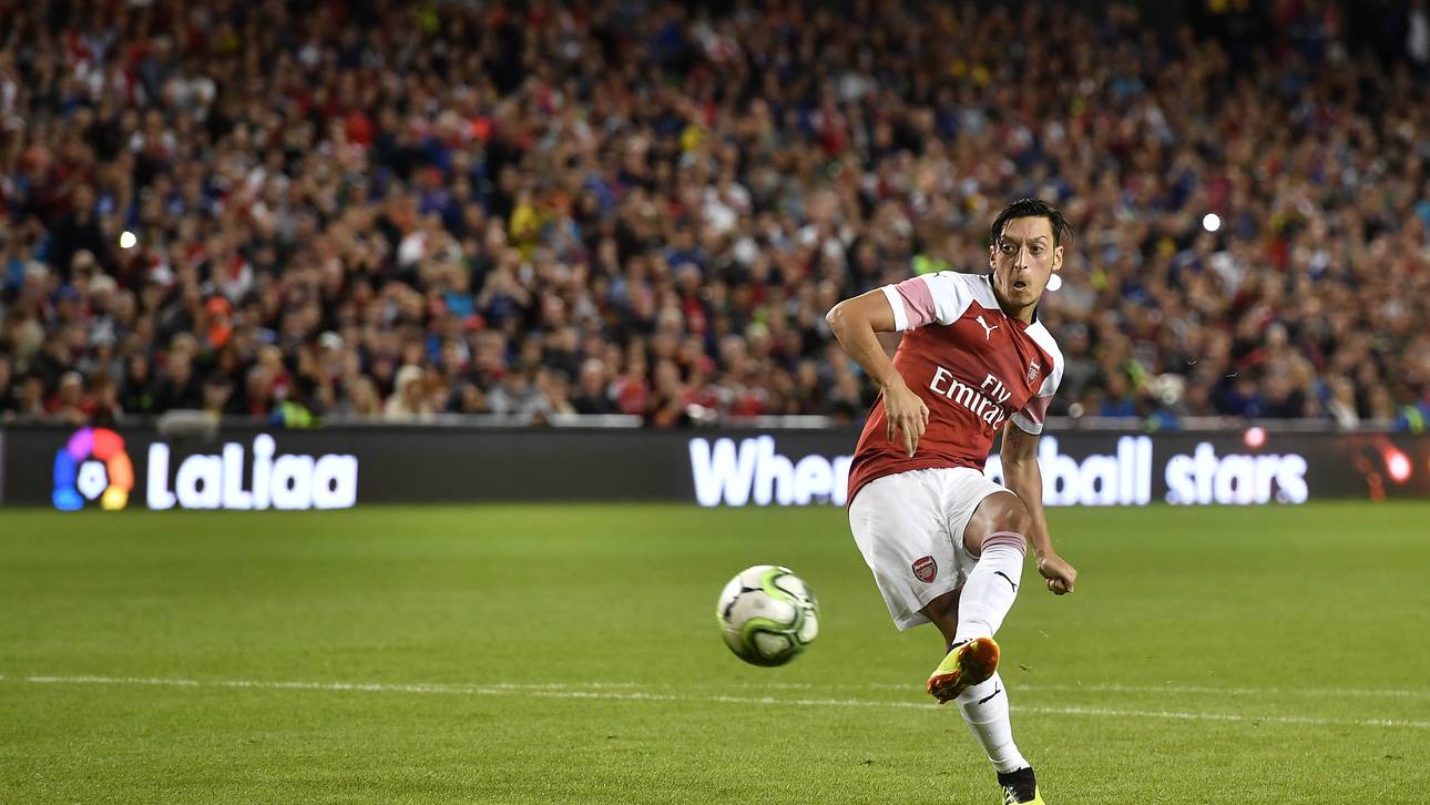 Im Krimi! Özil trifft, Arsenal siegt