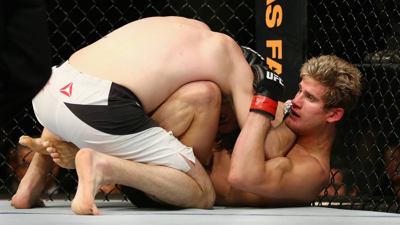 UFC-Wunderjunge besiegt und verhöhnt