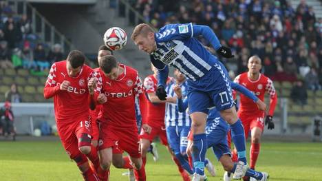 Rouwen Hennings vom Karlsruher SC gegen Fortuna Düsseldorf