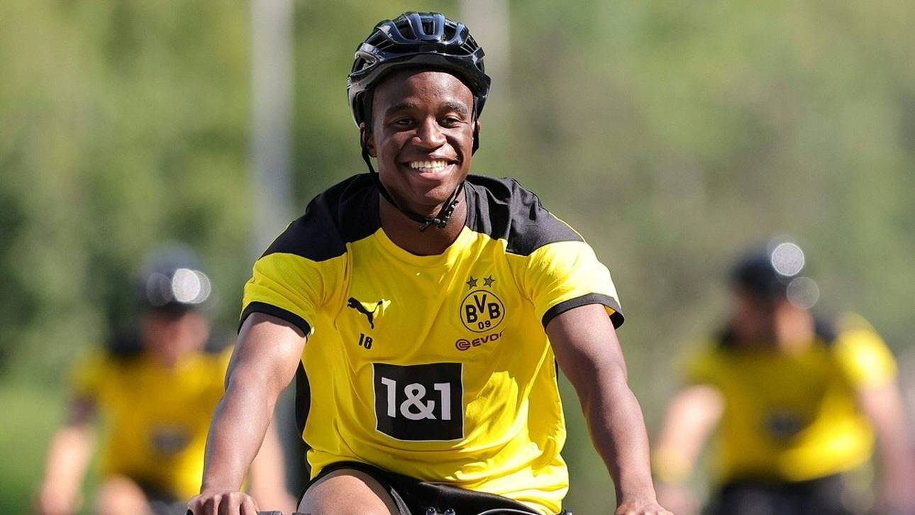 Moukoko nimmt den Hype locker