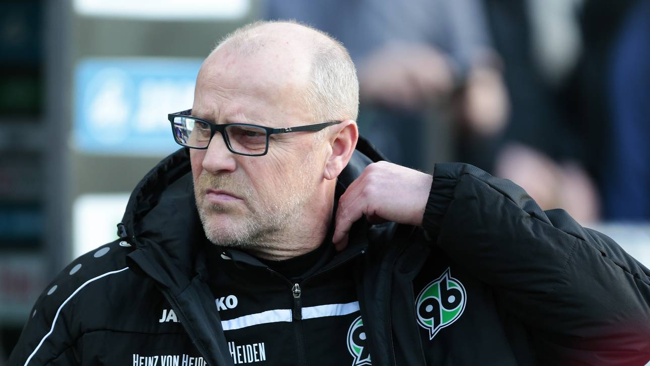 Hannover hält an Schaaf fest