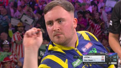 Luke Littler krönt sich im Ally Pally auch 2026 zum Weltmeister und schlägt Gian van Veen in beeindruckender Art und Weise. Littler verteidigt damit seinen Titel.