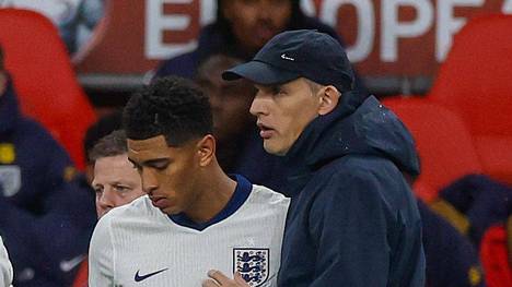 Die UK-Legenden Gary Neville, Jamie Carragher und Roy Keane sind sicher, dass Thomas Tuchel den Mumm hat, Superstar Jude Bellingham auf die Bank zu setzen.