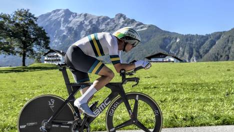 Rohan Dennis of Australia competes to win the Men's Individual Time Trial (ITT) road race between Rattenberg and Innsbruck during the UCI Cycling Road World Championships on September 26, 2018 in Austria. (Photo by HERBERT NEUBAUER / APA / AFP) / Austria OUT        (Photo credit should read HERBERT NEUBAUER/AFP via Getty Images)
