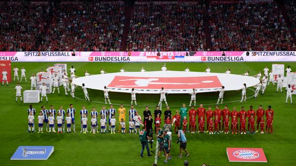 MUNICH, GERMANY - AUGUST 16: A general view as Singer Nico Santos performs prior to the Bundesliga match between FC Bayern München and Hertha BSC at Allianz Arena on August 16, 2019 in Munich, Germany. (Photo by Daniel Kopatsch/Bongarts/Getty Images)