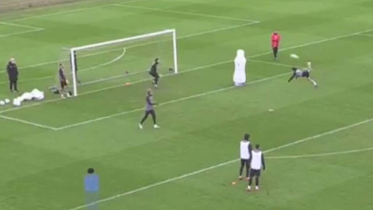 Scorpion-Kick in den Winkel! Thomas Delaney mit irrem Tor