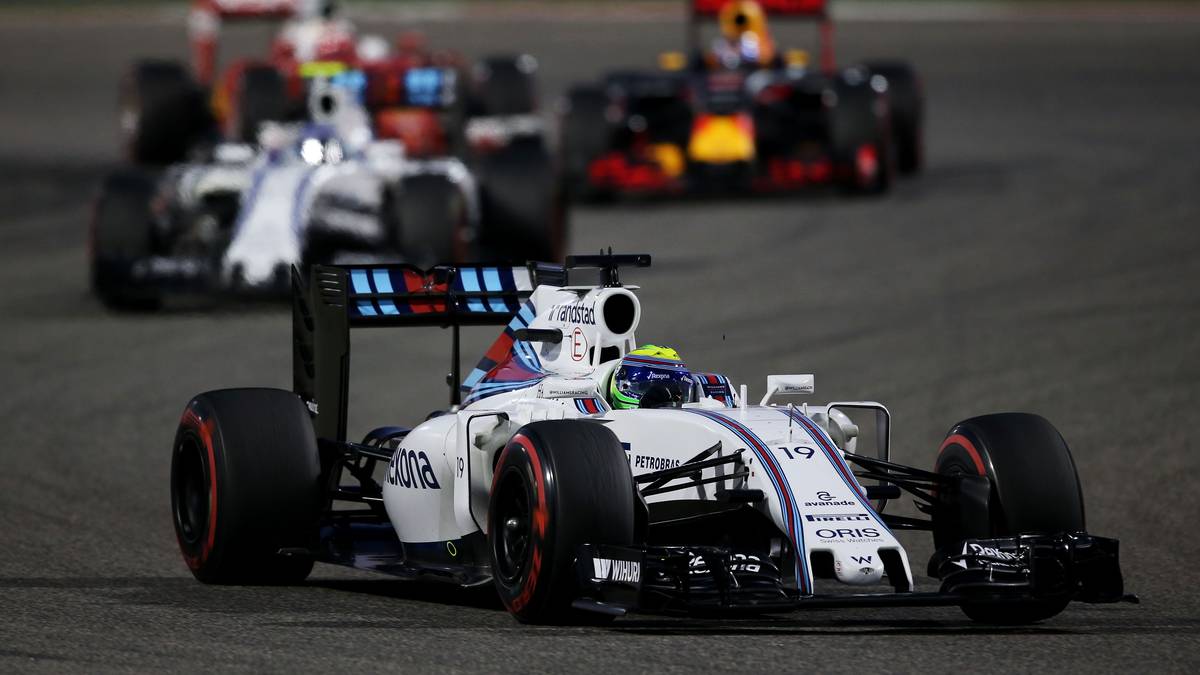 WILLIAMS: Mit neuer kurzer Nase unterwegs konnte Massa zumindest zu Beginn glänzen und auf Rang zwei fahren. Doch wieder einmal schreddert sich das Team eine mögliche Top-Platzierung mit einem massiven Strategiefehler. Nur zwei Stopps für den Brasilianer, den man auch noch mit den härteren Reifen lange fahren lässt - das ging voll in die Hose. So bleiben am Ende dünne drei Punkte. Viel zu wenig für ein Team, dass eigentlich um Podiumsplätze kämpfen will