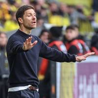 Den Ausfall von Granit Xhaka sieht Xabi Alonso nicht als großes Problem. Respekt vor dem VfB Stuttgart hat der Trainer von Bayer Leverkusen dennoch.