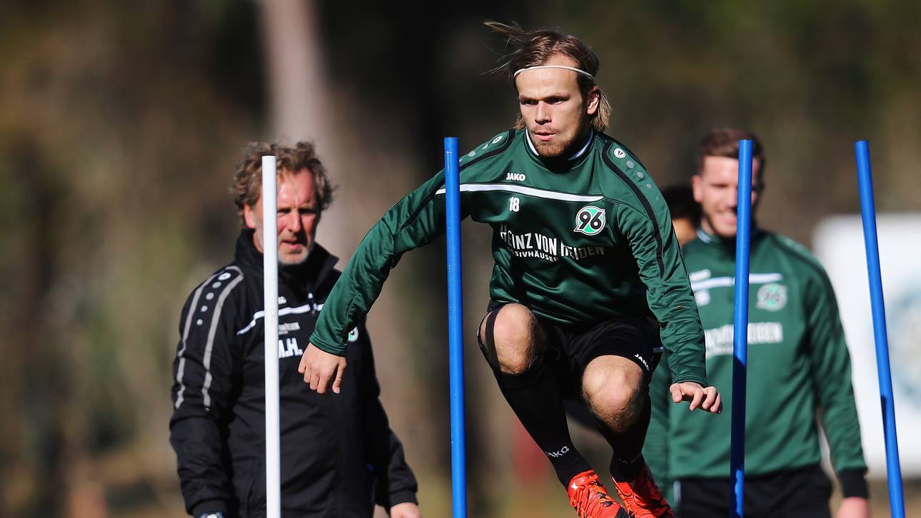 Hannover siegt beim Schaaf-Debüt