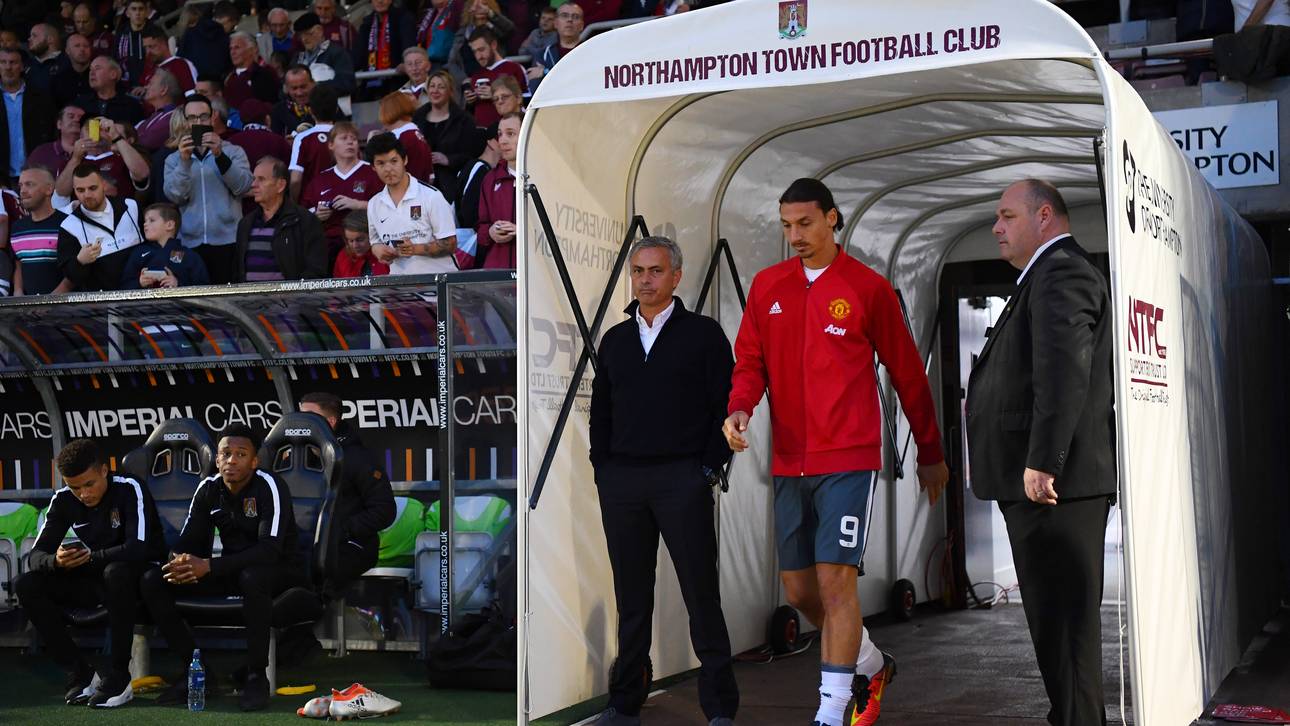 Ibrahimovic bleibt ManUnited treu