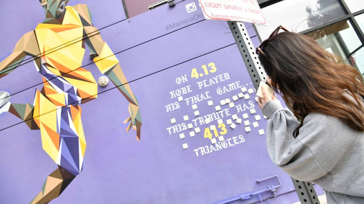 An jedem Ort, der Kobe gewidmet ist, kommen die Menschen zusammen und trauen