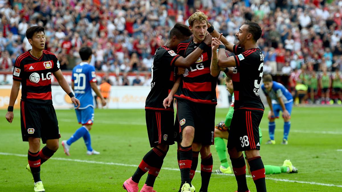 Stefan Kießling sorgt kurz vor der Pause für den verdienten Leverkusener Ausgleich