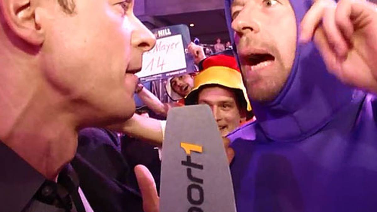 ... Tinkie Winkie aus der Kinderserie "Teletubbies". "Im Arsenal-Land muss ich mich verkleiden", scherzt der Europameister von 1996